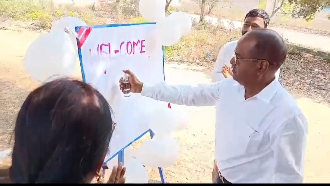 ಅಡುಗೆ ಮನೆಯೇ ವಿಜ್ಞಾನದ ಲ್ಯಾಬ್, ತಾಯಿಯೇ ವಿಜ್ಞಾನದ ಗುರು: ಹಿರಿಯ ವಿಜ್ಞಾನಿ ಮಹಾಂತಶಿವಯೋಗಿ ಅಡುಗೆ ಮನೆಯೇ ವಿಜ್ಞಾನದ ಲ್ಯಾಬ್, ತಾಯಿಯೇ ವಿಜ್ಞಾನದ ಗುರು: ಹಿರಿಯ ವಿಜ್ಞಾನಿ ಮಹಾಂತಶಿವಯೋಗಿ