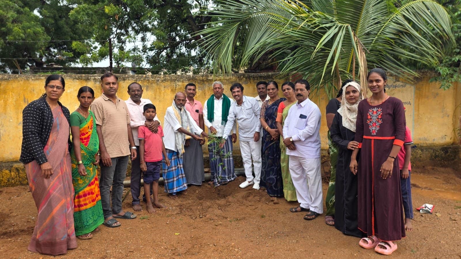 ಮುದ್ದಾಬಳ್ಳಿ ಶಾಲೆಯಲ್ಲಿ ವನಮಹೋತ್ಸವ: ಪರಿಸರ ಸಂರಕ್ಷಣೆಗೆ ಕರೆ