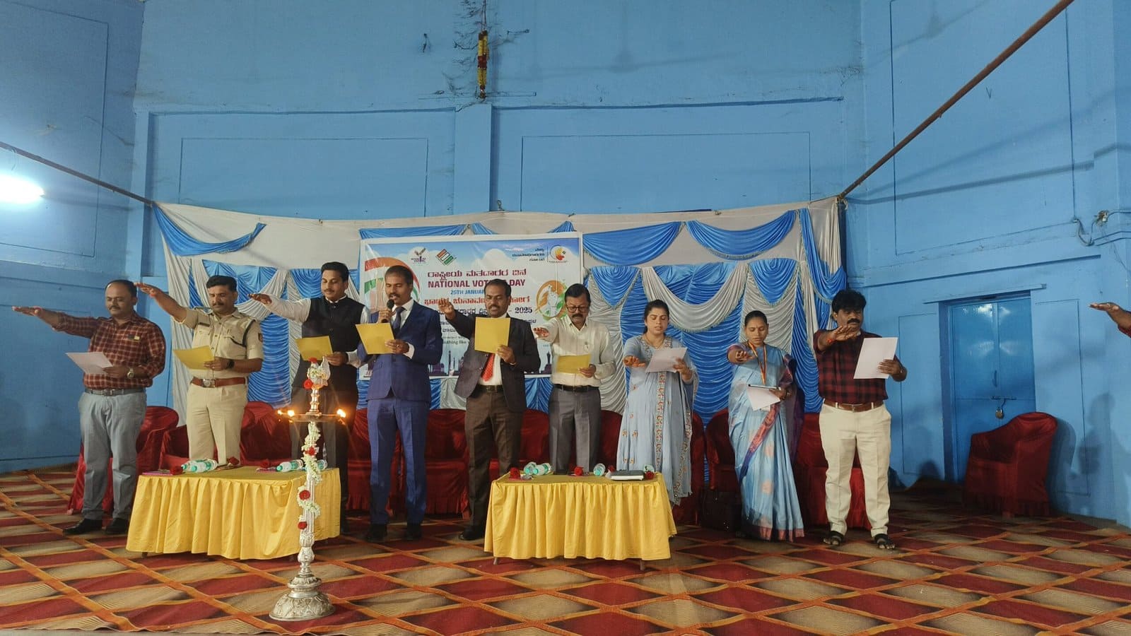 ಚುನಾವಣೆಗಳಲ್ಲಿ ಅರ್ಹರಿಗೆ ಮತ ಚಲಾಯಿಸಿ: ಸದಾನಂದ ನಾಗಪ್ಪ ನಾಯ್ಕ್ ಸಲಹೆ ಚುನಾವಣೆಗಳಲ್ಲಿ ಅರ್ಹರಿಗೆ ಮತ ಚಲಾಯಿಸಿ: ಸದಾನಂದ ನಾಗಪ್ಪ ನಾಯ್ಕ್ ಸಲಹೆ