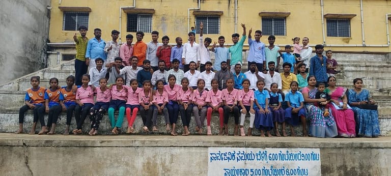 ಜಿಲ್ಲಾ ಮಟ್ಟದ ಕ್ರೀಡಾಕೂಟದಲ್ಲಿ ಹಿರೇಬೆಣಕಲ್ನ ಸ.ಹಿ.ಪ್ರಾ ಶಾಲೆ ಖೋ-ಖೋ ತಂಡ ವಿಭಾಗ ಮಟ್ಟಕ್ಕೆ ಆಯ್ಕೆ. ಜಿಲ್ಲಾ ಮಟ್ಟದ ಕ್ರೀಡಾಕೂಟದಲ್ಲಿ ಹಿರೇಬೆಣಕಲ್ನ ಸ.ಹಿ.ಪ್ರಾ ಶಾಲೆ ಖೋ-ಖೋ ತಂಡ ವಿಭಾಗ ಮಟ್ಟಕ್ಕೆ ಆಯ್ಕೆ.