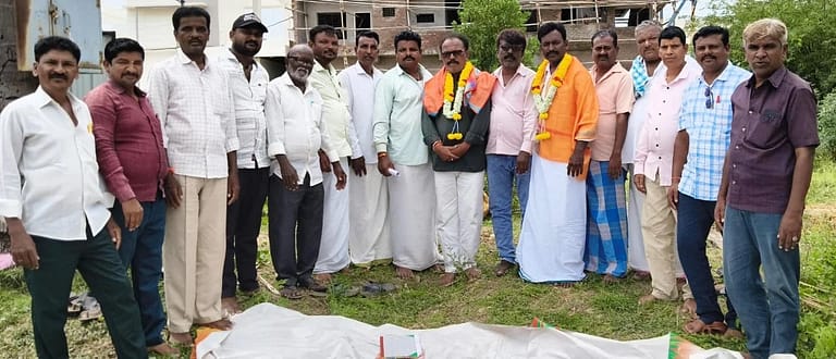 ಗಂಗಾವತಿ ತಾಲೂಕು ಹಡಪದ ಅಪ್ಪಣ್ಣ ಸಮಾಜದ ನೂತನ ಅಧ್ಯಕ್ಷರಾಗಿ ನಿರುಪಾದಿ ಕೇಸರಹಟ್ಟಿ ನೇಮಕ ಗಂಗಾವತಿ ತಾಲೂಕು ಹಡಪದ ಅಪ್ಪಣ್ಣ ಸಮಾಜದ ನೂತನ ಅಧ್ಯಕ್ಷರಾಗಿ ನಿರುಪಾದಿ ಕೇಸರಹಟ್ಟಿ ನೇಮಕ