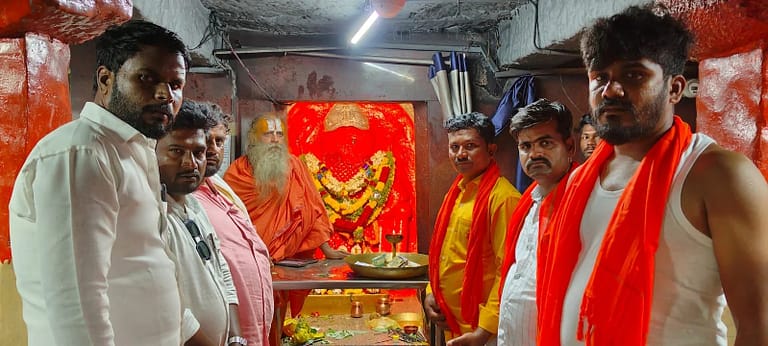 ಆಷಾಢ ಮಾಸದ ಭೀಮನ ಅಮಾವಾಸ್ಯೆ: ಕಿಷ್ಕಿಂದ ಅಂಜನಾದ್ರಿಯಲ್ಲಿ ವಿಶೇಷ ಕಾರ್ಯಕ್ರಮಗಳು ಆಷಾಢ ಮಾಸದ ಭೀಮನ ಅಮಾವಾಸ್ಯೆ: ಕಿಷ್ಕಿಂದ ಅಂಜನಾದ್ರಿಯಲ್ಲಿ ವಿಶೇಷ ಕಾರ್ಯಕ್ರಮಗಳು