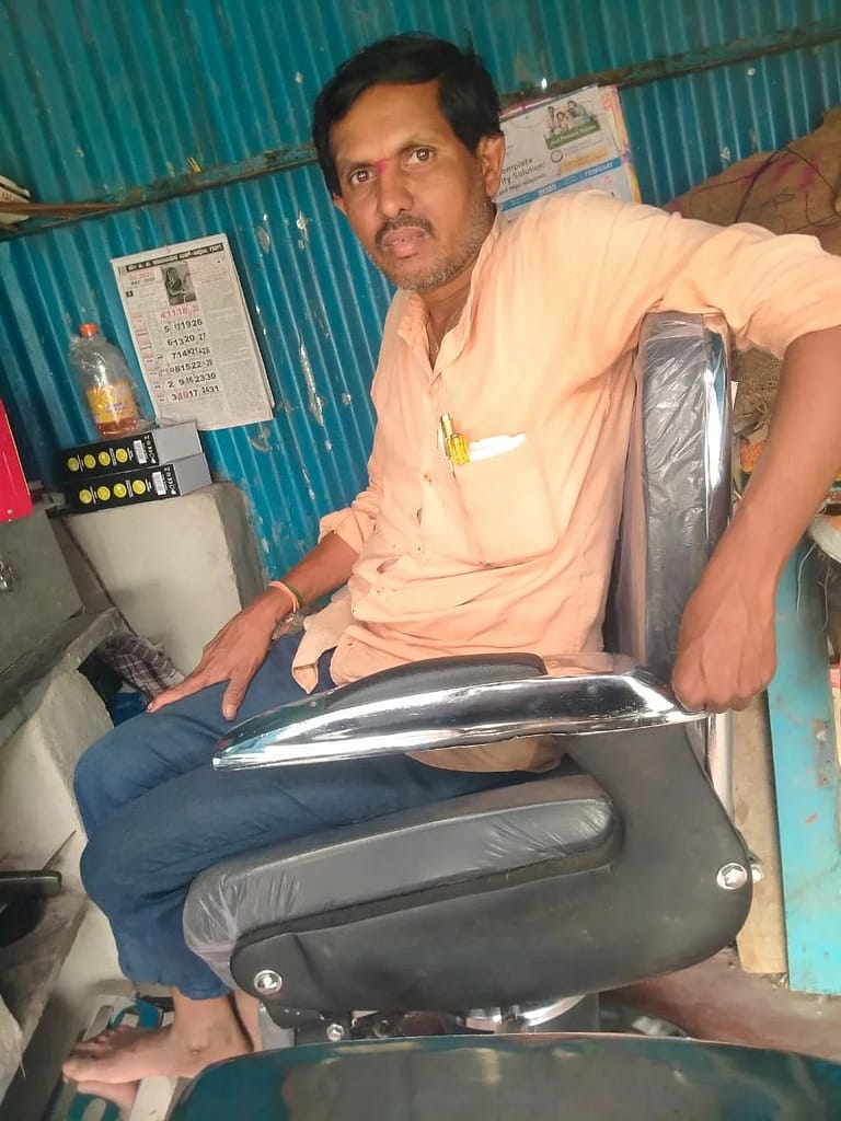 ಹಣವಾಳ ಗ್ರಾಮ ಪಂಚಾಯತಿ ವ್ಯಾಪ್ತಿಯ ಅಂಧ ಮಕ್ಕಳಿಗೆ ಉಚಿತ ಹೇರ್ ಕಟಿಂಗ್ ಸೇವೆ: ಕಾಂತಪ್ಪ ಎಚ್. ಬಾವಿಕಟ್ಟಿ ಹಣವಾಳ ಗ್ರಾಮ ಪಂಚಾಯತಿ ವ್ಯಾಪ್ತಿಯ ಅಂಧ ಮಕ್ಕಳಿಗೆ ಉಚಿತ ಹೇರ್ ಕಟಿಂಗ್ ಸೇವೆ: ಕಾಂತಪ್ಪ ಎಚ್. ಬಾವಿಕಟ್ಟಿ