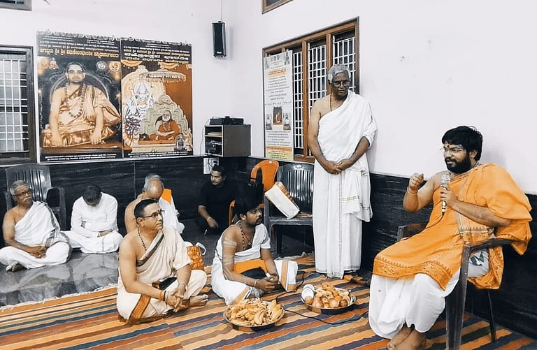 ಧರ್ಮವೇ ನಿಜವಾದ ಬದುಕಿನ ಸಂಭ್ರಮ: ಶ್ರೀ ದತ್ತಪ್ಪಯ್ಯ ಗುರೂಜಿ ಧರ್ಮವೇ ನಿಜವಾದ ಬದುಕಿನ ಸಂಭ್ರಮ: ಶ್ರೀ ದತ್ತಪ್ಪಯ್ಯ ಗುರೂಜಿ