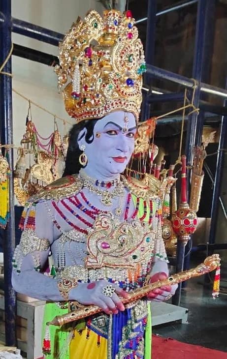 ಹಾಸನ ಕಲಾವಿದರಿಂದ ಮಲೈಮಹದೇಶ್ವರ ಬೆಟ್ಟದಲ್ಲಿ ಕುರುಕ್ಷೇತ್ರ ನಾಟಕ ಹಾಸನ ಕಲಾವಿದರಿಂದ ಮಲೈಮಹದೇಶ್ವರ ಬೆಟ್ಟದಲ್ಲಿ ಕುರುಕ್ಷೇತ್ರ ನಾಟಕ